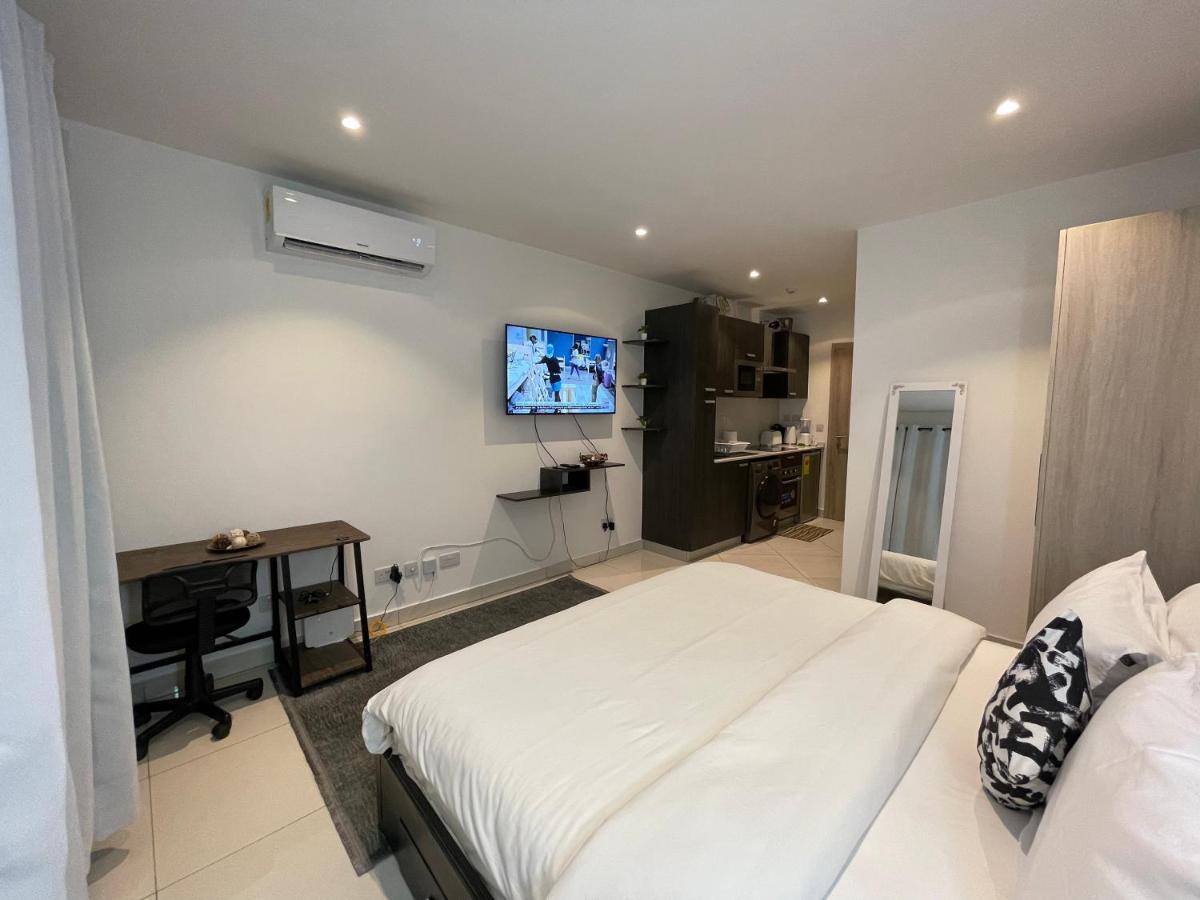 The Lennox Luxury Suites & Apartments Accra Ngoại thất bức ảnh