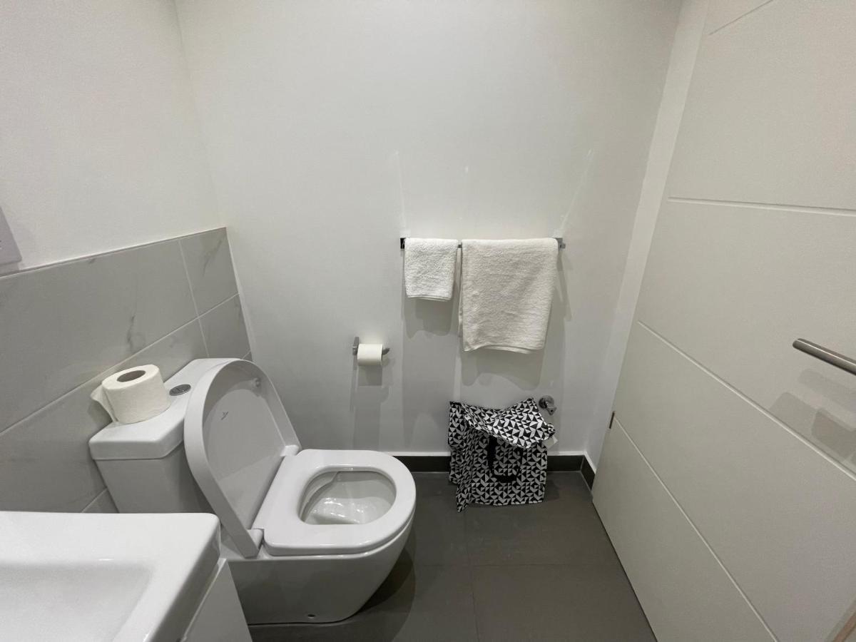 The Lennox Luxury Suites & Apartments Accra Ngoại thất bức ảnh