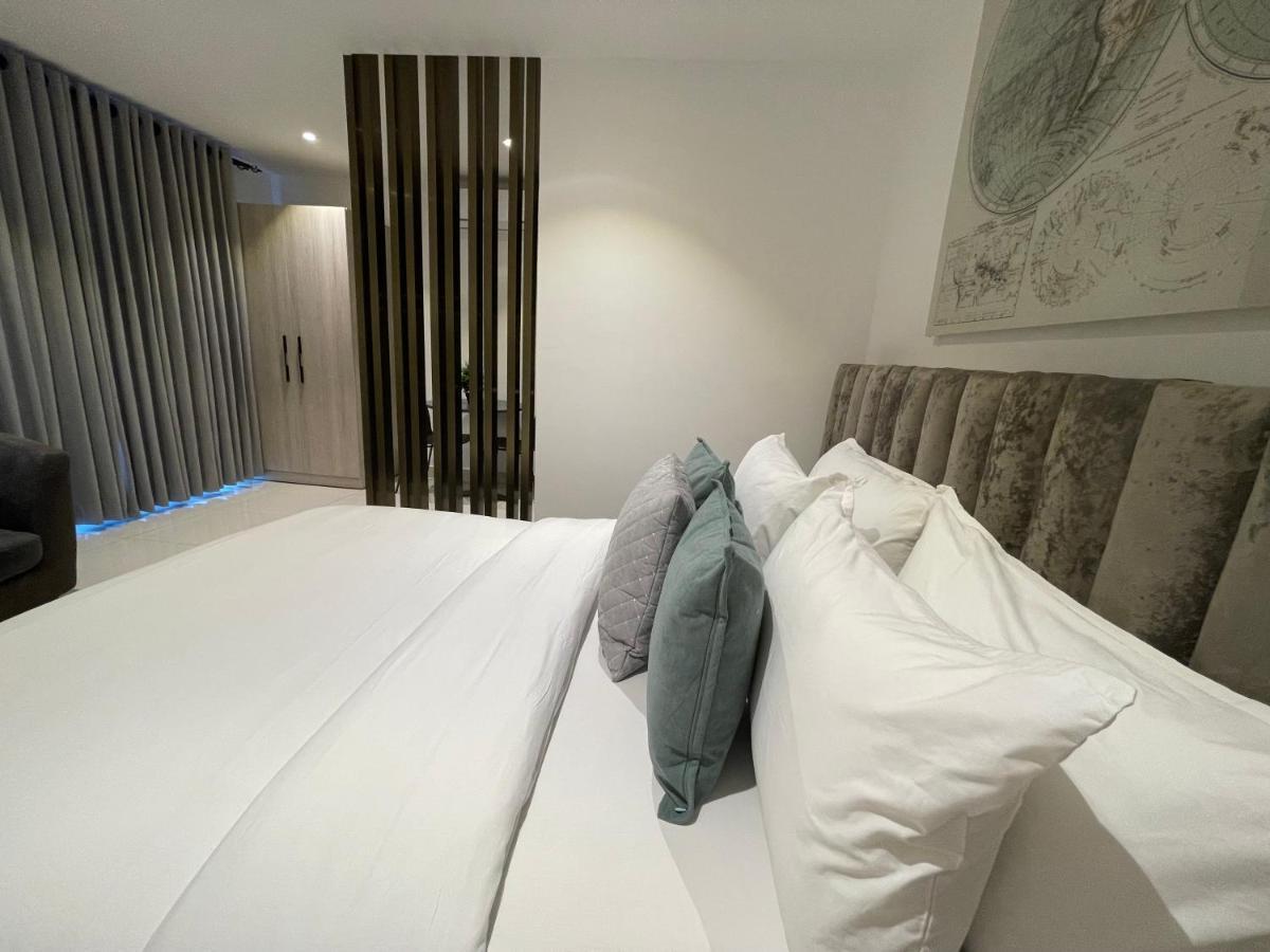 The Lennox Luxury Suites & Apartments Accra Ngoại thất bức ảnh