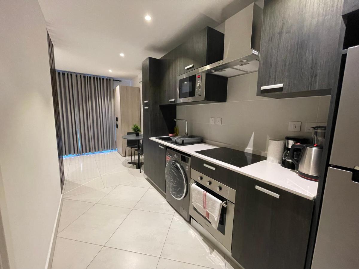 The Lennox Luxury Suites & Apartments Accra Ngoại thất bức ảnh